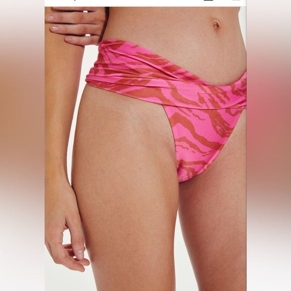 Vix Swim- New . MSRP$230.00 🌴🌴🌴 - Picture 4 of 13